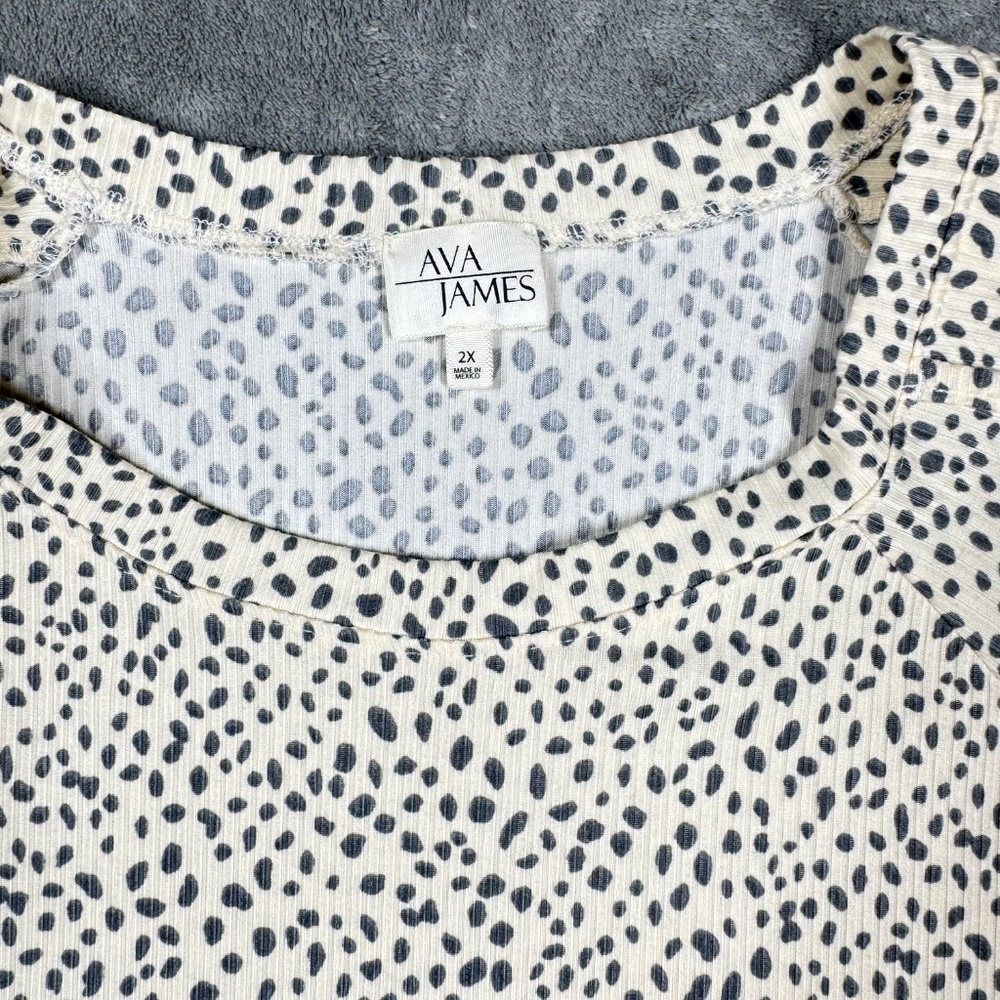 Ava James 2x Plus Size Dalmatian Dot Cold Shoulde… - image 3